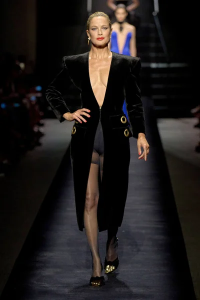 Look 29